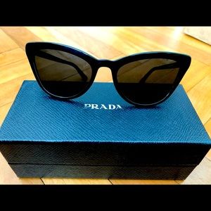 Authentic Prada 56MM Cat Eye Sunglasses (black)